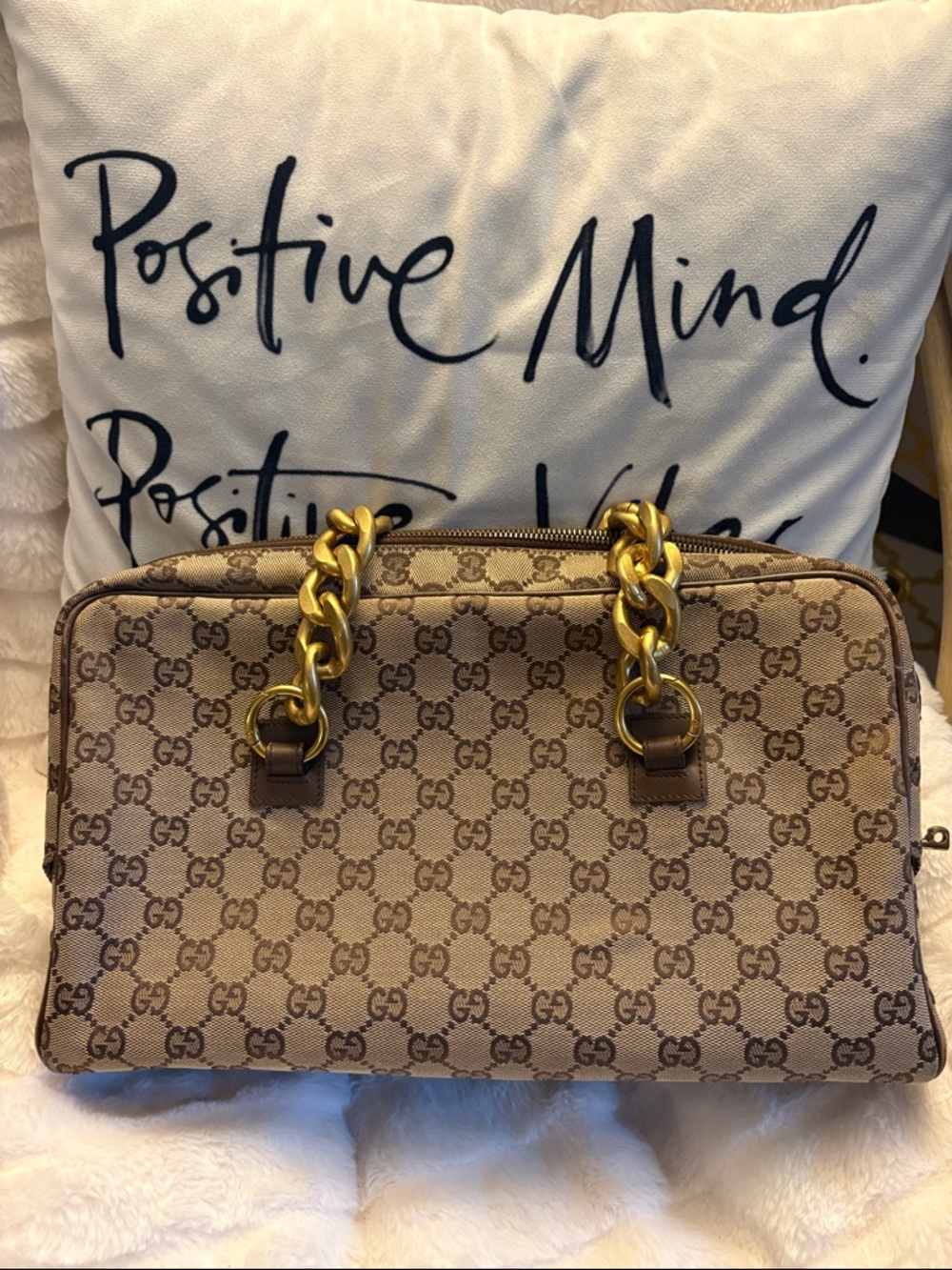 Vintage Gucci Beige GG Canvas Top-Handle Bag with Added Unbranded Gold Chains - Picture 3 of 13